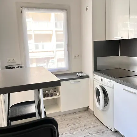 Appartement In The Center Of Menton