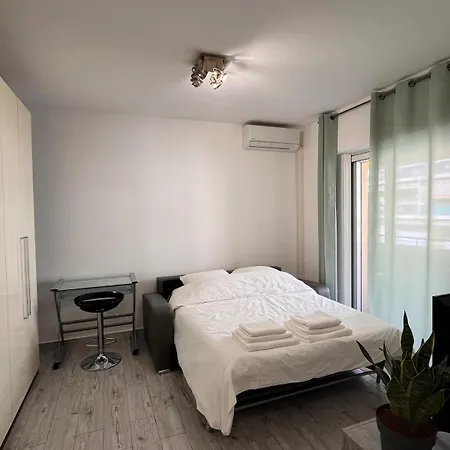 In The Center Of Appartement
